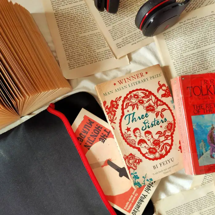 Bookshelf aesthetics